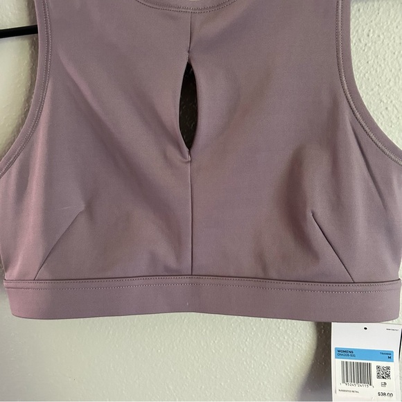 NWT Nike Medium Support Sports Bra with Keyhole Design - Picture 2 of 6